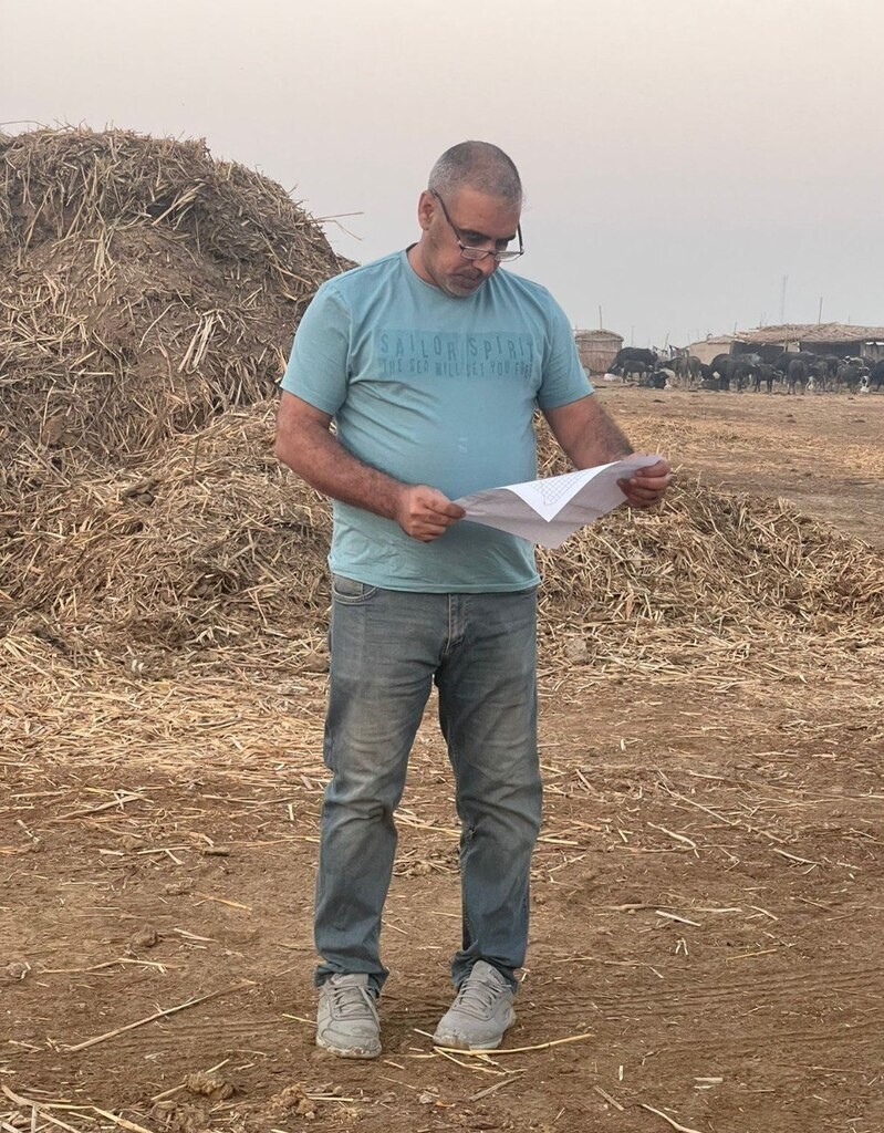 الفنان باسم مهدي الفنان العراقي باسم مهدي مصمم لوحة أنقذوا الأهوار